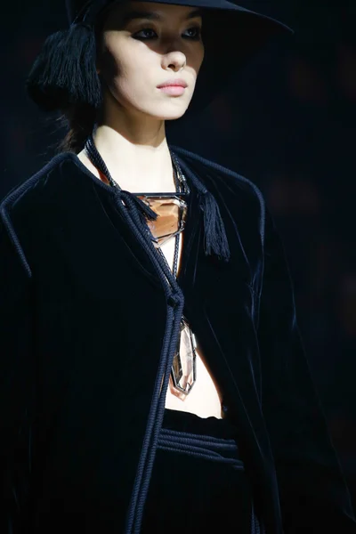 Look 104